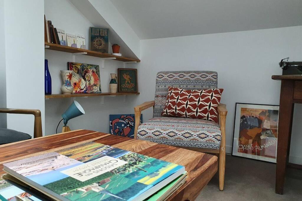 Vol De Nuit - Balade Urbaine Au Centre D'Epernay Apartman Kültér fotó