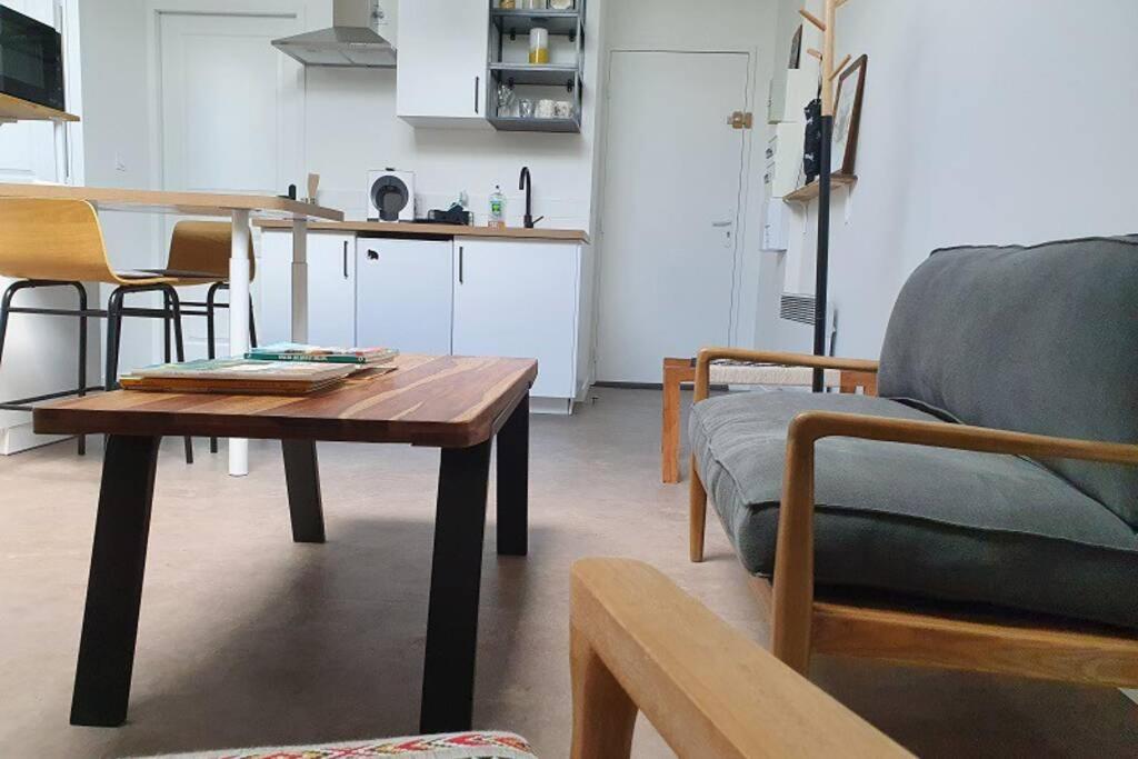 Vol De Nuit - Balade Urbaine Au Centre D'Epernay Apartman Kültér fotó